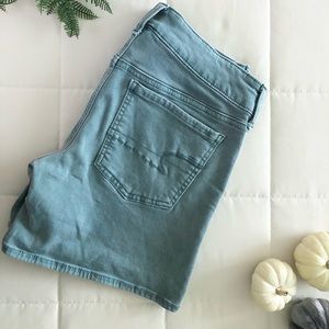 American Eagle Stretch Green Shorts